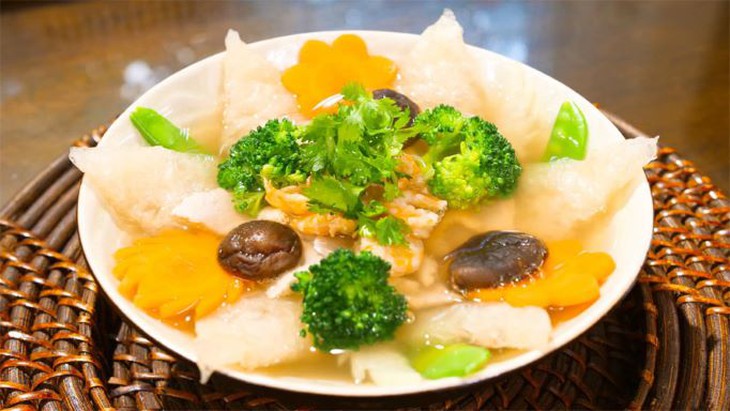Canh bóng thả - món ăn ngày tết giúp đẹp da, kéo dài tuổi thọ - Ảnh 1. Canh bóng thả - món ăn ngày tết giúp đẹp da, kéo dài tuổi thọ - Ảnh 1.
