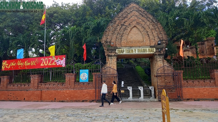 Đi du lịch đừng quên phòng dịch COVID-19 - Ảnh 3.