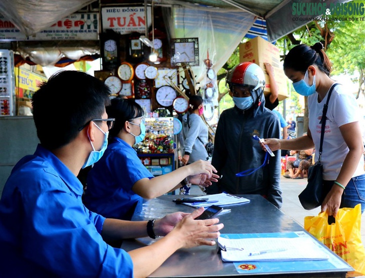 Về quê đón Tết: Bộ Y tế chấn chỉnh, nhiều địa phương vẫn 'ngó lơ' - Ảnh 8.