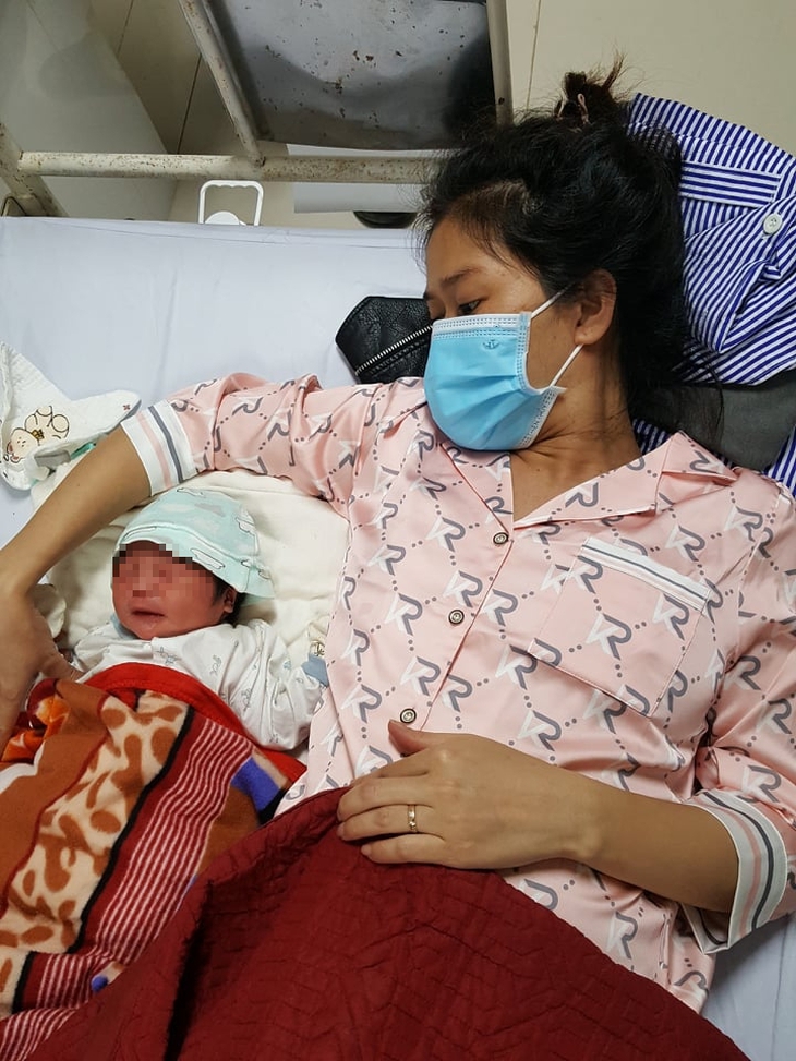 Quảng Bình: 3 sản phụ mắc COVID-19 vượt cạn thành công trong đêm - Ảnh 2.