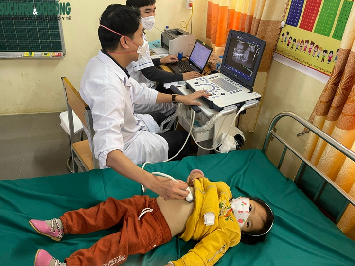 Mang Tết ấm đến với hộ nghèo, gia đình khó khăn vùng cao - Ảnh 3. Mang Tết ấm đến với hộ nghèo, gia đình khó khăn vùng cao - Ảnh 3.