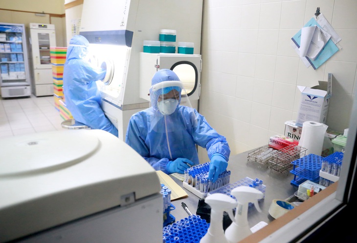 Quảng Trị: Số ca mắc COVID-19 tiếp tục tăng, tỉ lệ tiêm phủ vaccine trên 98% - Ảnh 2.