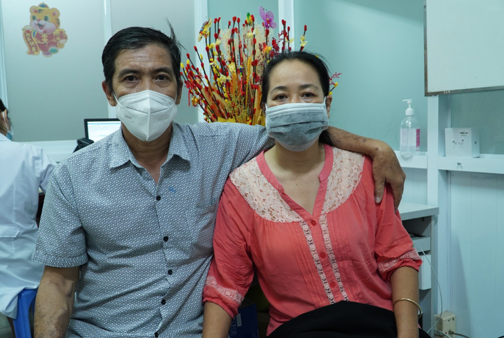 Lần đầu tiên ghép thận không cùng nhóm máu tại Việt Nam - Ảnh 1. Lần đầu tiên ghép thận không cùng nhóm máu tại Việt Nam - Ảnh 1.