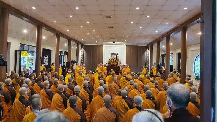 Ảnh: Xúc động Lễ nhập kim quan Thiền sư Thích Nhất Hạnh - Ảnh 1.