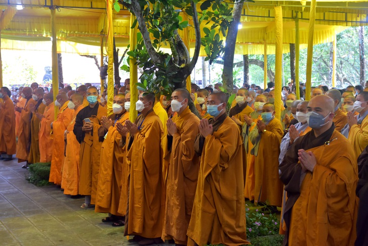 Ảnh: Xúc động Lễ nhập kim quan Thiền sư Thích Nhất Hạnh - Ảnh 7.