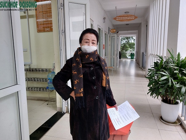 Nhiều phường trên địa bàn TP Hà Nội đẩy nhanh tốc độ tiêm mũi 3 để người dân an toàn đón Tết - Ảnh 12.