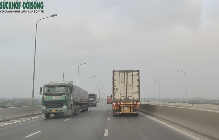 Hàng nghìn phương tiện đi ngược chiều trên cao tốc Cao Bồ - Mai Sơn trước ngày thông xe - Ảnh 5.