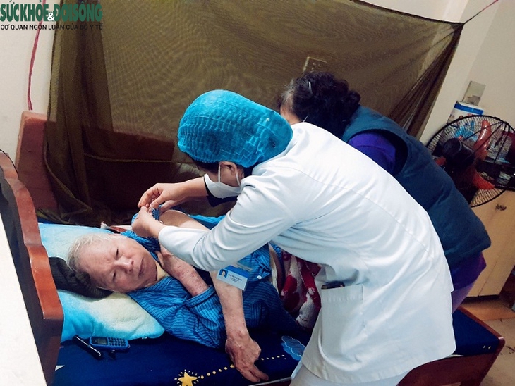 Tiêm vaccine COVID tại nhà, 'nỗi niềm ai tỏ'?! - Ảnh 8.