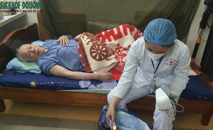 Hoàn tất tiêm chủng tại nhà để người dân yên tâm đón Tết - Ảnh 6.