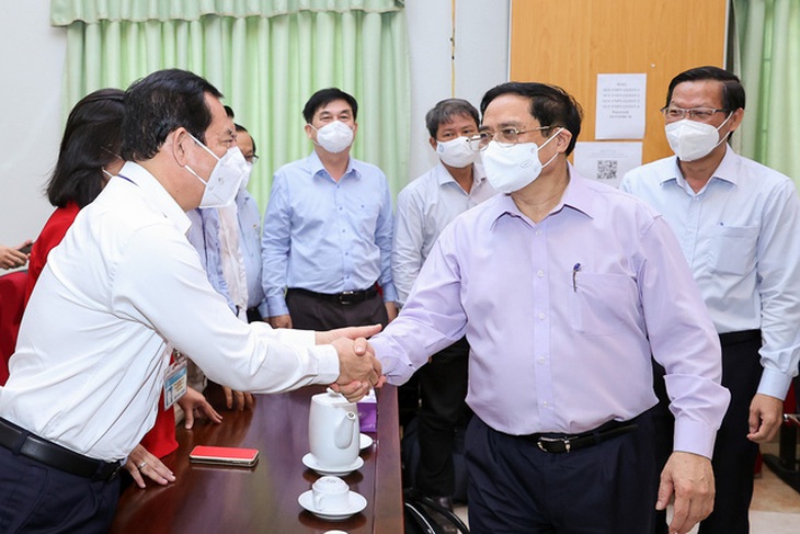 Thủ tướng: Qua khó khăn, thách thức TP. HCM và ngành y tế trưởng thành lên rất nhiều - Ảnh 4.