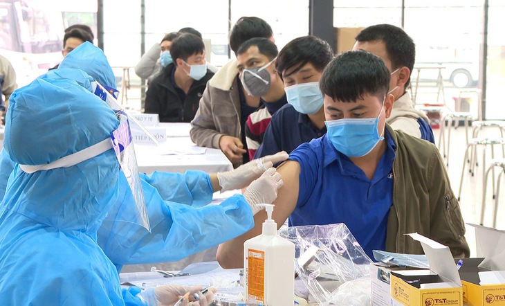 Ninh Bình: Người dân khi đến viện phải có kết quả xét nghiệm âm tính với SARS-CoV-2 - Ảnh 1. Ninh Bình: Người dân khi đến viện phải có kết quả xét nghiệm âm tính với SARS-CoV-2 - Ảnh 1.