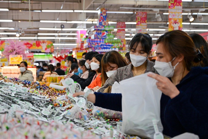 Hà Nội yêu cầu các đơn vị y tế sẵn sàng ứng phó với biến chủng Omicron trong dịp Tết - Ảnh 2. Hà Nội yêu cầu các đơn vị y tế sẵn sàng ứng phó với biến chủng Omicron trong dịp Tết - Ảnh 2.