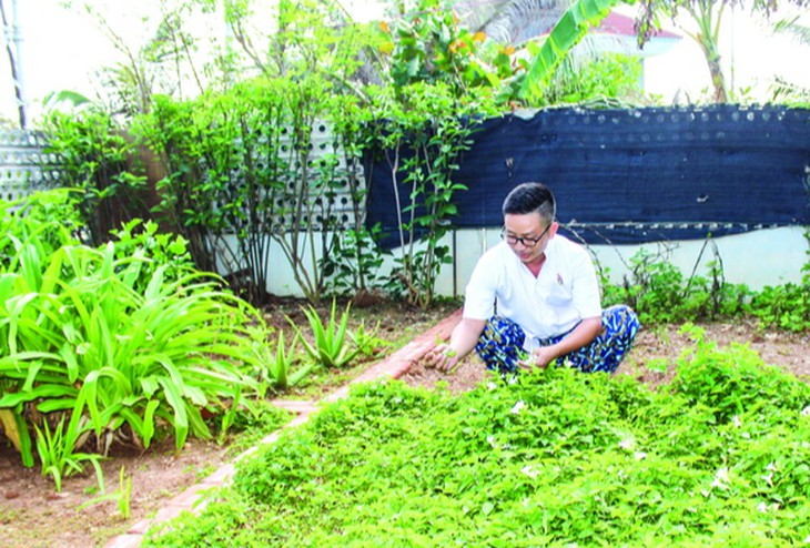 Với phương châm "Nam dược trị Nam nhân" nên những vị thuốc, cây thuốc quý được các y bác sĩ luôn nâng niu, giữ gìn và phát huy giá trị.