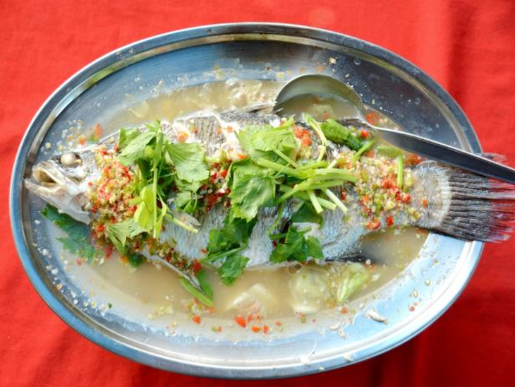 Thực phẩm nào người mắc bệnh thoái hóa điểm vàng nên ăn và nên kiêng? - Ảnh 5.