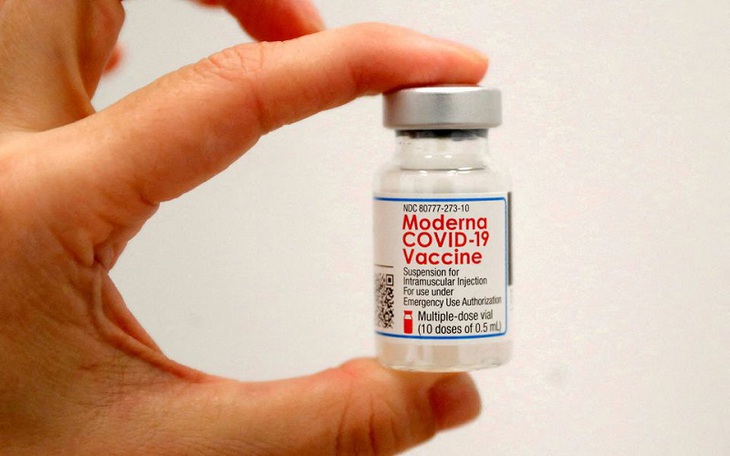 Có thể điều phối vaccine Moderna phân bổ cho trẻ em để tiêm cho người lớn - Ảnh 1. Có thể điều phối vaccine Moderna phân bổ cho trẻ em để tiêm cho người lớn - Ảnh 1.