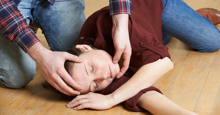 Bệnh động kinh: Cách nhận biết, xử trí và những điều nên tránh - Ảnh 5.