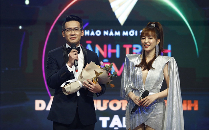 Đời thực cực kín tiếng của BTV Tuấn Dương - "Người dẫn chương trình ấn tượng nhất" giải VTV Awards - Ảnh 2.