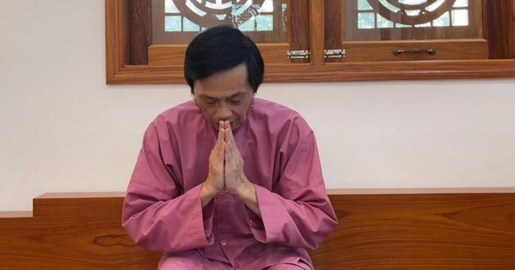 Đi qua năm 2021 buồn, Hoài Linh trở lại con đường nghệ thuật - Ảnh 2.