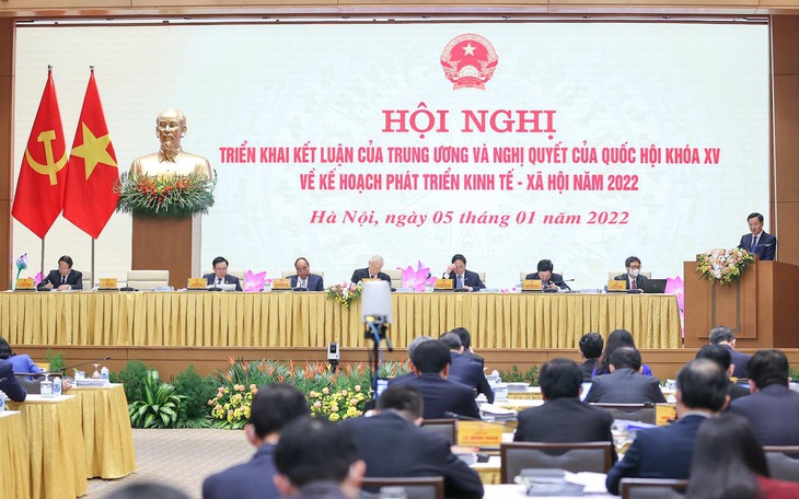 Năm 2022: Vaccine, thuốc điều trị COVID-19 và trách nhiệm của người dân là yếu tố quyết định trong "cuộc chiến" chống COVID-19