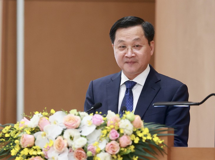 Năm 2022: Vaccine, thuốc điều trị COVID-19 và trách nhiệm của người dân là yếu tố quyết định trong 'cuộc chiến' COVID-19 - Ảnh 3. Năm 2022: Vaccine, thuốc điều trị COVID-19 và trách nhiệm của người dân là yếu tố quyết định trong 'cuộc chiến' COVID-19 - Ảnh 3.