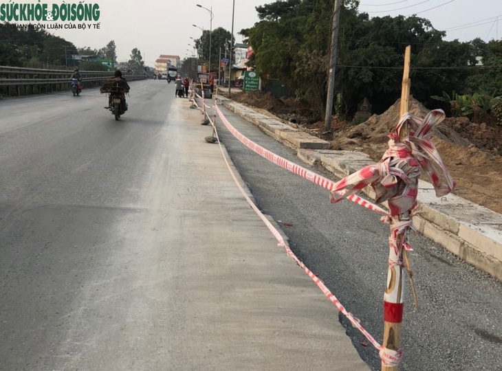 Khắc phục mất an toàn giao thông tại Dự án xử lý điểm đen của Sở GTVT Hà Nội - Ảnh 4. Khắc phục mất an toàn giao thông tại Dự án xử lý điểm đen của Sở GTVT Hà Nội - Ảnh 4.