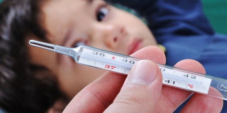 Bác sĩ Nhi khoa lưu ý khi chăm sóc trẻ mắc COVID-19 tại nhà - Ảnh 4.