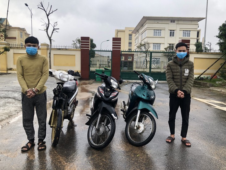Đi tiêm vaccine COVID-19, tiện tay trộm luôn xe máy - Ảnh 1. Đi tiêm vaccine COVID-19, tiện tay trộm luôn xe máy - Ảnh 1.