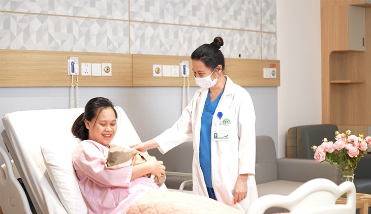 Cứu sống thành công thai nhi bị dây rốn quấn cổ 4 vòng, có dấu hiệu suy thai - Ảnh 2. Cứu sống thành công thai nhi bị dây rốn quấn cổ 4 vòng, có dấu hiệu suy thai - Ảnh 2.