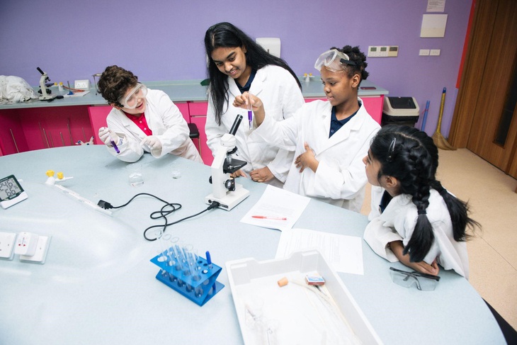 TH School sẽ trao học bổng lên tới 100% cho các học sinh xuất sắc - Ảnh 4. TH School sẽ trao học bổng lên tới 100% cho các học sinh xuất sắc - Ảnh 4.