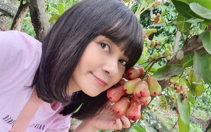 Diễn viên Việt Trinh: Từ nay tôi là Trần Việt Trinh, pháp danh Diệu Thiện