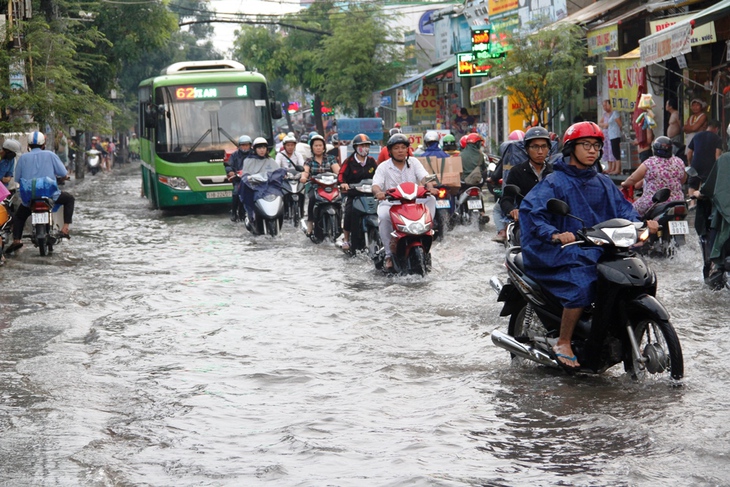Miền Bắc sẽ tiếp tục đón mưa lớn trong những ngày đầu tháng 10 - Ảnh 1.