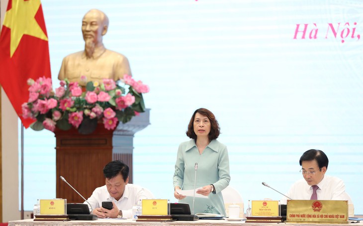 Thứ trưởng Bộ Y tế nói gì về giải pháp hỗ trợ các bệnh viện thiếu thuốc khi chưa gỡ rối được đấu thầu?