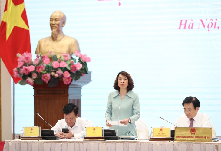 Thứ trưởng Bộ Y tế nói gì về giải pháp hỗ trợ các bệnh viện thiếu thuốc khi chưa gỡ rối được đấu thầu? - Ảnh 1. Thứ trưởng Bộ Y tế nói gì về giải pháp hỗ trợ các bệnh viện thiếu thuốc khi chưa gỡ rối được đấu thầu? - Ảnh 1.