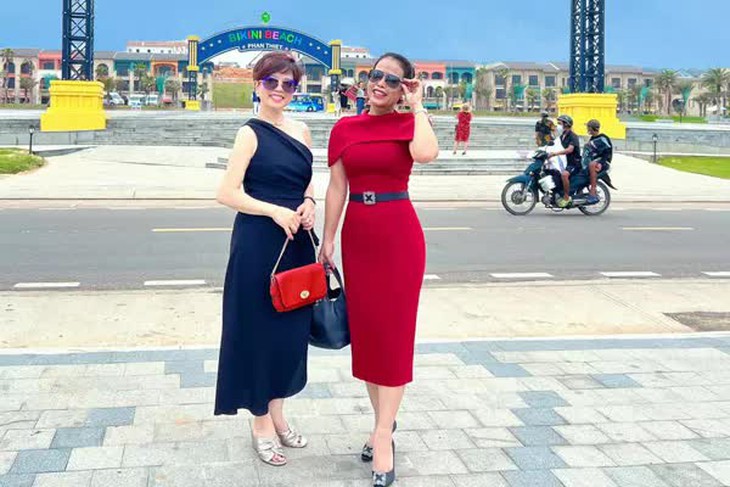 Nhan sắc NSƯT Ngọc Huyền ra sao sau thời gian vắng bóng sân khấu? - Ảnh 4. Nhan sắc NSƯT Ngọc Huyền ra sao sau thời gian vắng bóng sân khấu? - Ảnh 4.