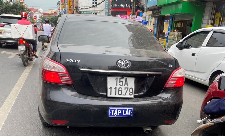 Nghiêm cấm giao phương tiện để học viên tự lái sau nhiều vụ tai nạn chết người - Ảnh 1. Nghiêm cấm giao phương tiện để học viên tự lái sau nhiều vụ tai nạn chết người - Ảnh 1.