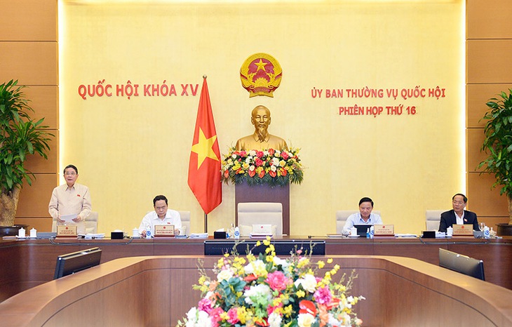 GDP năm 2022 của Việt Nam ước đạt khoảng 8%, vượt mục tiêu đề ra - Ảnh 2.