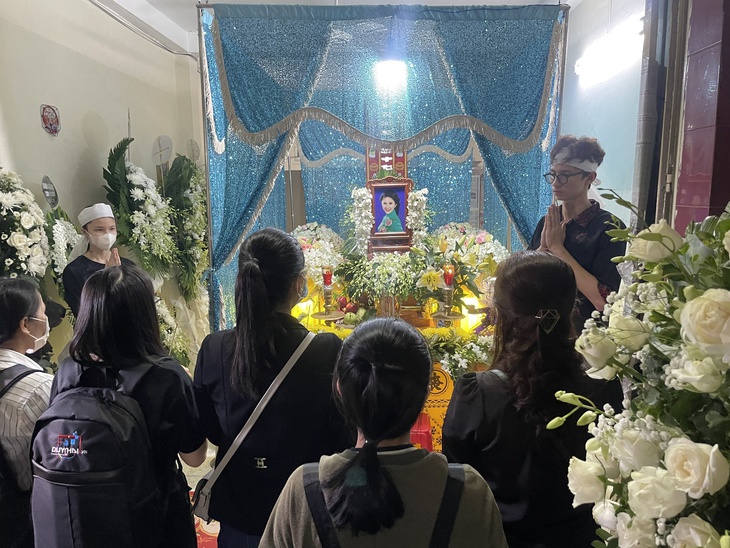Nguyễn Diana chống chọi bệnh tật trước khi qua đời - Ảnh 1.