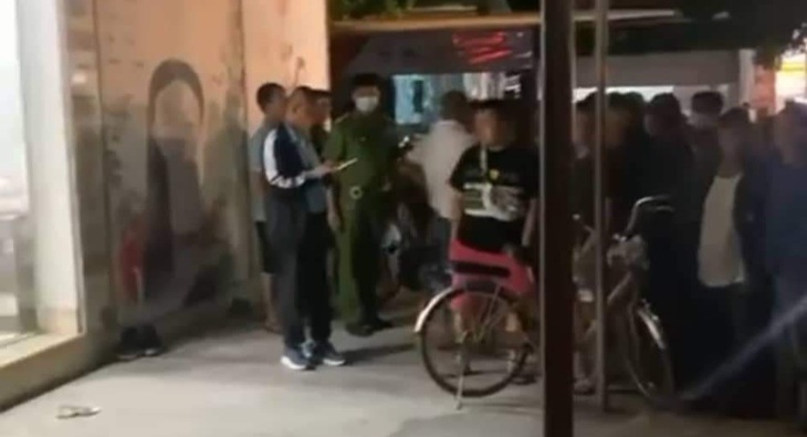 Điều tra vụ cô gái tử vong bên cạnh nam thanh niên - Ảnh 1. Điều tra vụ cô gái tử vong bên cạnh nam thanh niên - Ảnh 1.