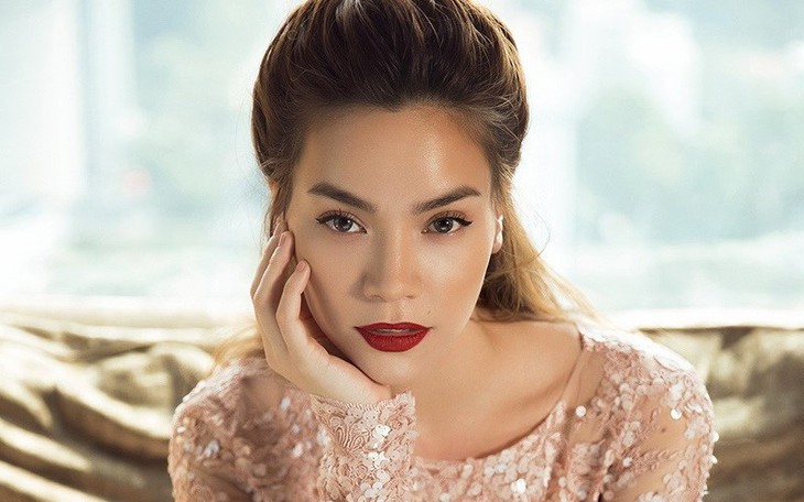 Hồ Ngọc Hà sức khỏe không ổn định, hủy show ở Mỹ