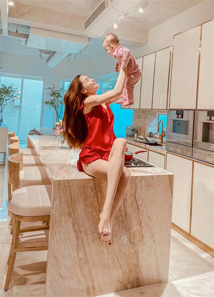 Ngắm nhìn căn biệt thự 30 tỷ vừa bị trộm "ghé thăm" của Hồ Ngọc Hà - Ảnh 11.