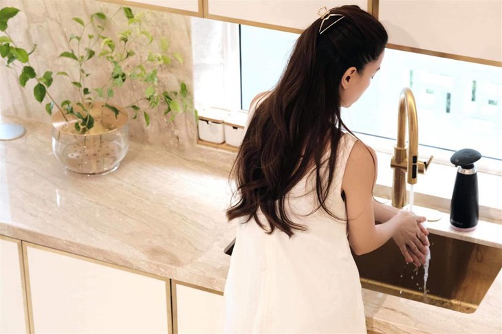 Ngắm nhìn căn biệt thự 30 tỷ vừa bị trộm "ghé thăm" của Hồ Ngọc Hà - Ảnh 13.