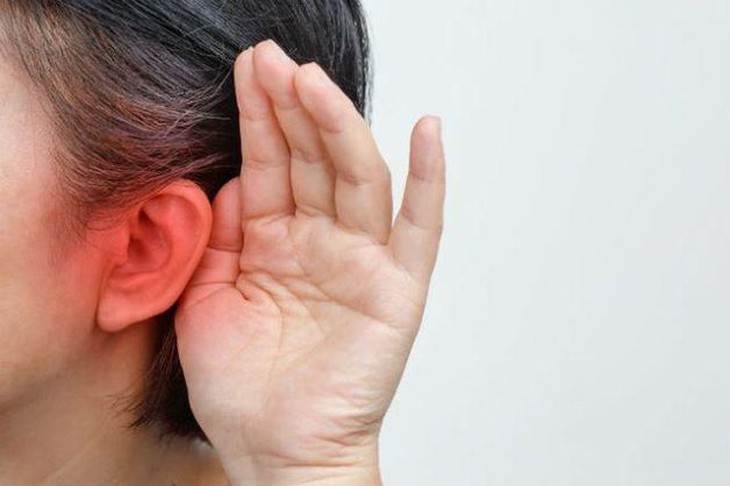 Ù tai do rất nhiều nguyên nhân, nếu không khám và điều trị kịp thời bạn có thể bị điếc vĩnh viễn.