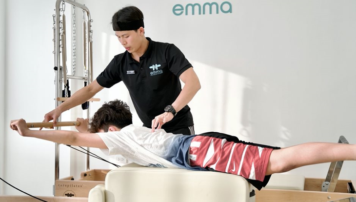 HLV Emma chỉ rõ những lợi ích của Pilates với trẻ nhỏ - Ảnh 2. HLV Emma chỉ rõ những lợi ích của Pilates với trẻ nhỏ - Ảnh 2.