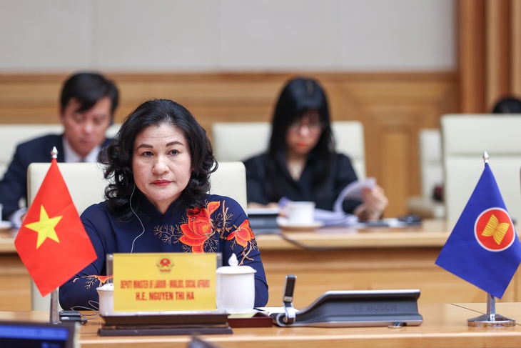 Thủ tướng: Khơi dậy và phát huy mạnh mẽ hơn nữa tiềm năng kinh doanh của phụ nữ - Ảnh 5. Thủ tướng: Khơi dậy và phát huy mạnh mẽ hơn nữa tiềm năng kinh doanh của phụ nữ - Ảnh 5.