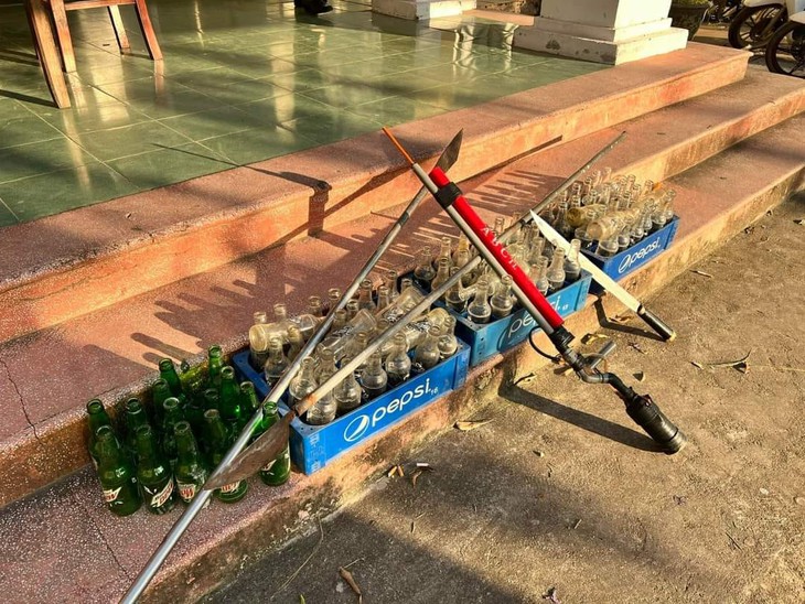 Ngăn chặn nhóm “Hoa Quả Sơn” và “Lương Sơn Bạc” dùng mã tấu đuổi đánh nhau - Ảnh 2. Ngăn chặn nhóm “Hoa Quả Sơn” và “Lương Sơn Bạc” dùng mã tấu đuổi đánh nhau - Ảnh 2.