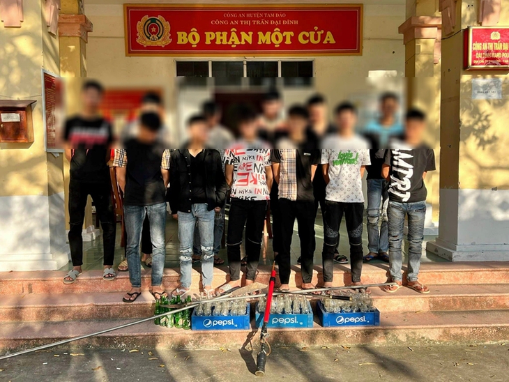 Ngăn chặn nhóm “Hoa Quả Sơn” và “Lương Sơn Bạc” dùng mã tấu đuổi đánh nhau - Ảnh 1. Ngăn chặn nhóm “Hoa Quả Sơn” và “Lương Sơn Bạc” dùng mã tấu đuổi đánh nhau - Ảnh 1.