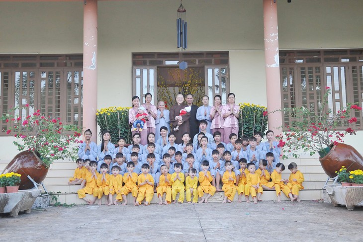 Điểm tựa cho những thân phận bất hạnh - Ảnh 3. Điểm tựa cho những thân phận bất hạnh - Ảnh 3.