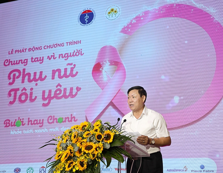 Thứ trưởng Bộ Y tế: Nếu được phát hiện sớm, tỉ lệ chữa khỏi ung thư vú có thể lên đến 90% - Ảnh 1. Thứ trưởng Bộ Y tế: Nếu được phát hiện sớm, tỉ lệ chữa khỏi ung thư vú có thể lên đến 90% - Ảnh 1.