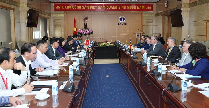 Quyền Bộ trưởng Đào Hồng Lan tiếp Bộ trưởng-Thủ hiến Chính phủ Cộng đồng người Bỉ nói tiếng Pháp - Ảnh 1. Quyền Bộ trưởng Đào Hồng Lan tiếp Bộ trưởng-Thủ hiến Chính phủ Cộng đồng người Bỉ nói tiếng Pháp - Ảnh 1.