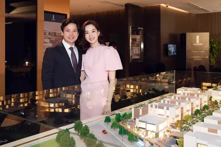 3 ông chồng doanh nhân của Đặng Thu Thảo, Đỗ Mỹ Linh, Lan Khuê: Trẻ tuổi, điển trai và gia thế 'khủng' - Ảnh 2. 3 ông chồng doanh nhân của Đặng Thu Thảo, Đỗ Mỹ Linh, Lan Khuê: Trẻ tuổi, điển trai và gia thế 'khủng' - Ảnh 2.